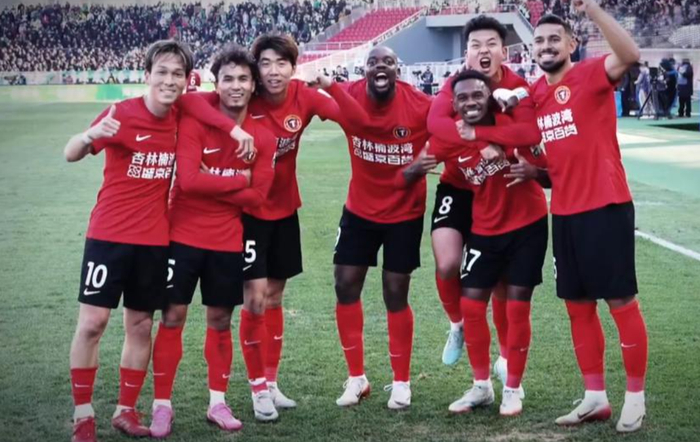 九游娱乐-升班马抢占BIG6生态位 中超彻底变脸 津门虎真没捏到软柿子|天津津门虎|重庆|上海申花足球俱乐部|球队|上海申花_新浪体育_新浪新闻